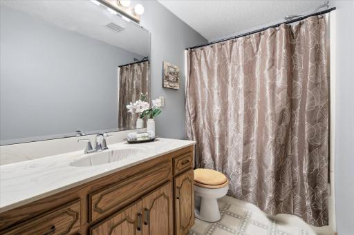 1515 32nd Avenue SW, Cambridge, MN 55008
