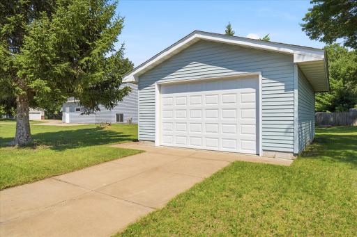 1515 32nd Avenue SW, Cambridge, MN 55008