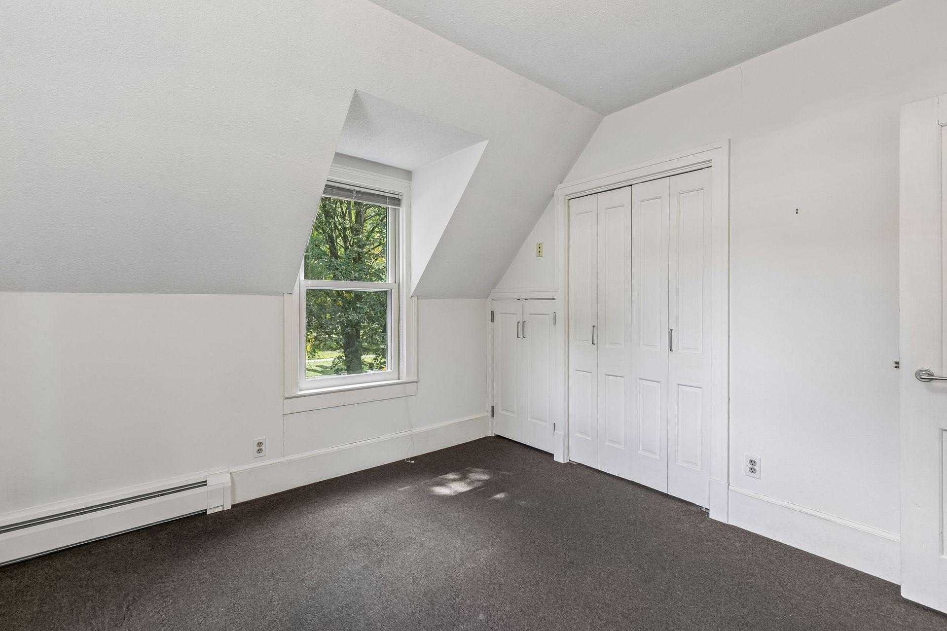 Upper level bedroom 4