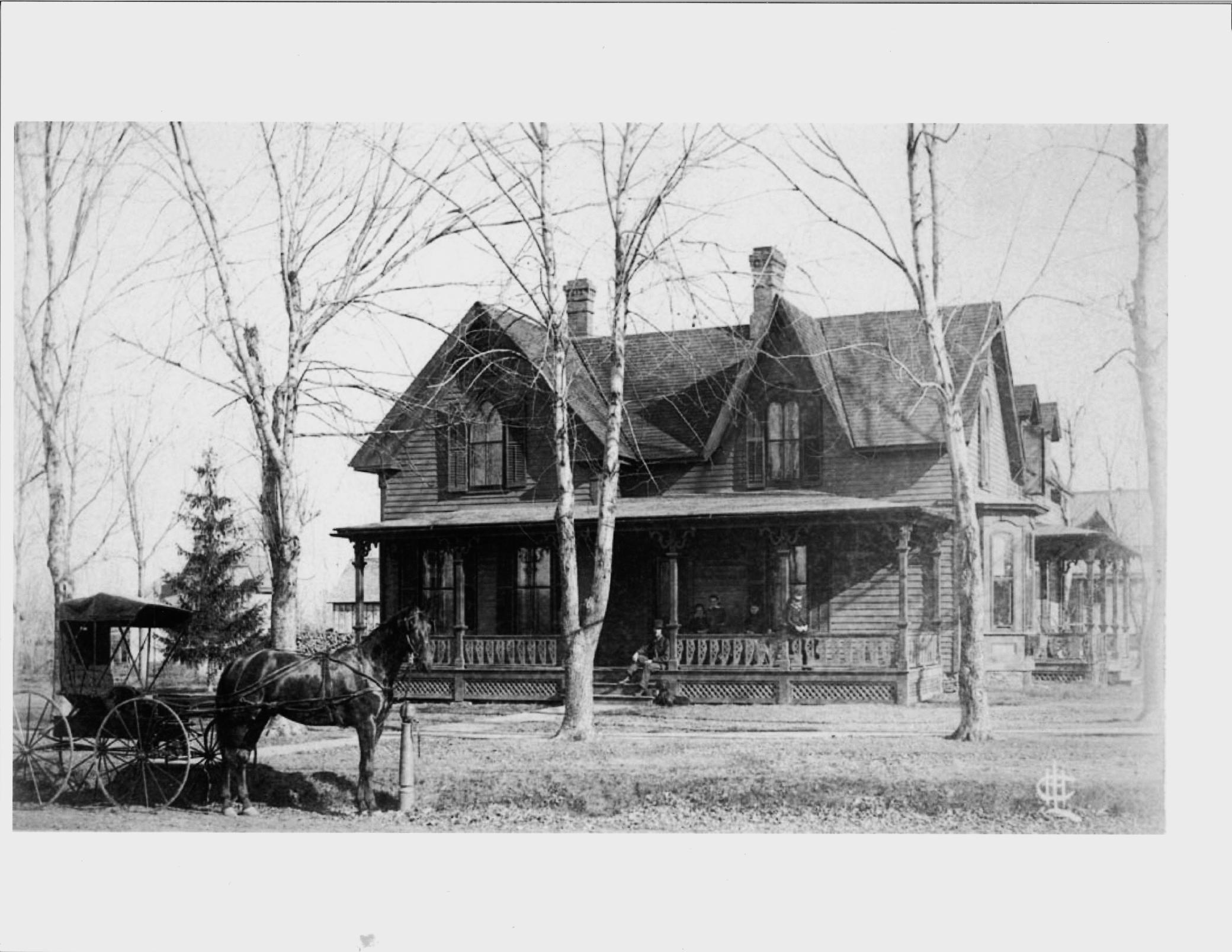 219 Nevada 1870s - Manning family with horse & buggy.jpg