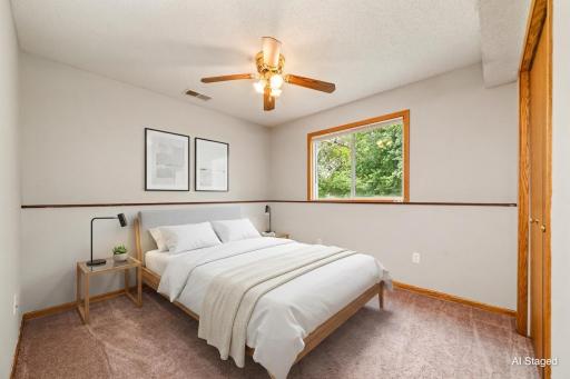 Virtually staged-bedroom (4).jpg