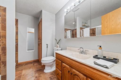 Virtually staged-bathroom.jpg