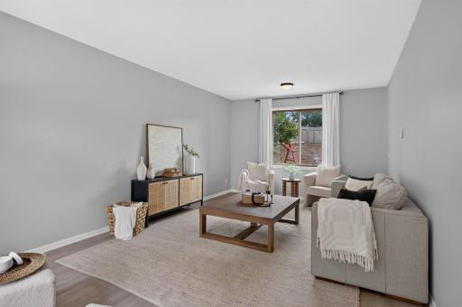872 Winterberry Court, Woodbury, MN 55125