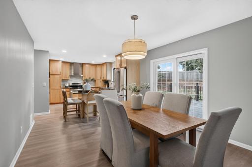 872 Winterberry Court, Woodbury, MN 55125