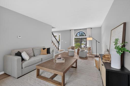 872 Winterberry Court, Woodbury, MN 55125