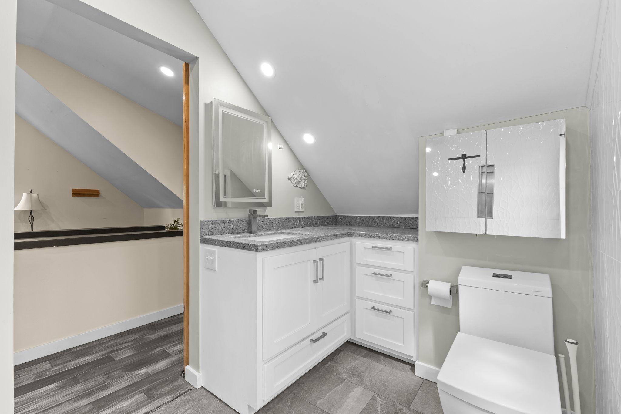 Upper Level Owners Suite- Bathroom