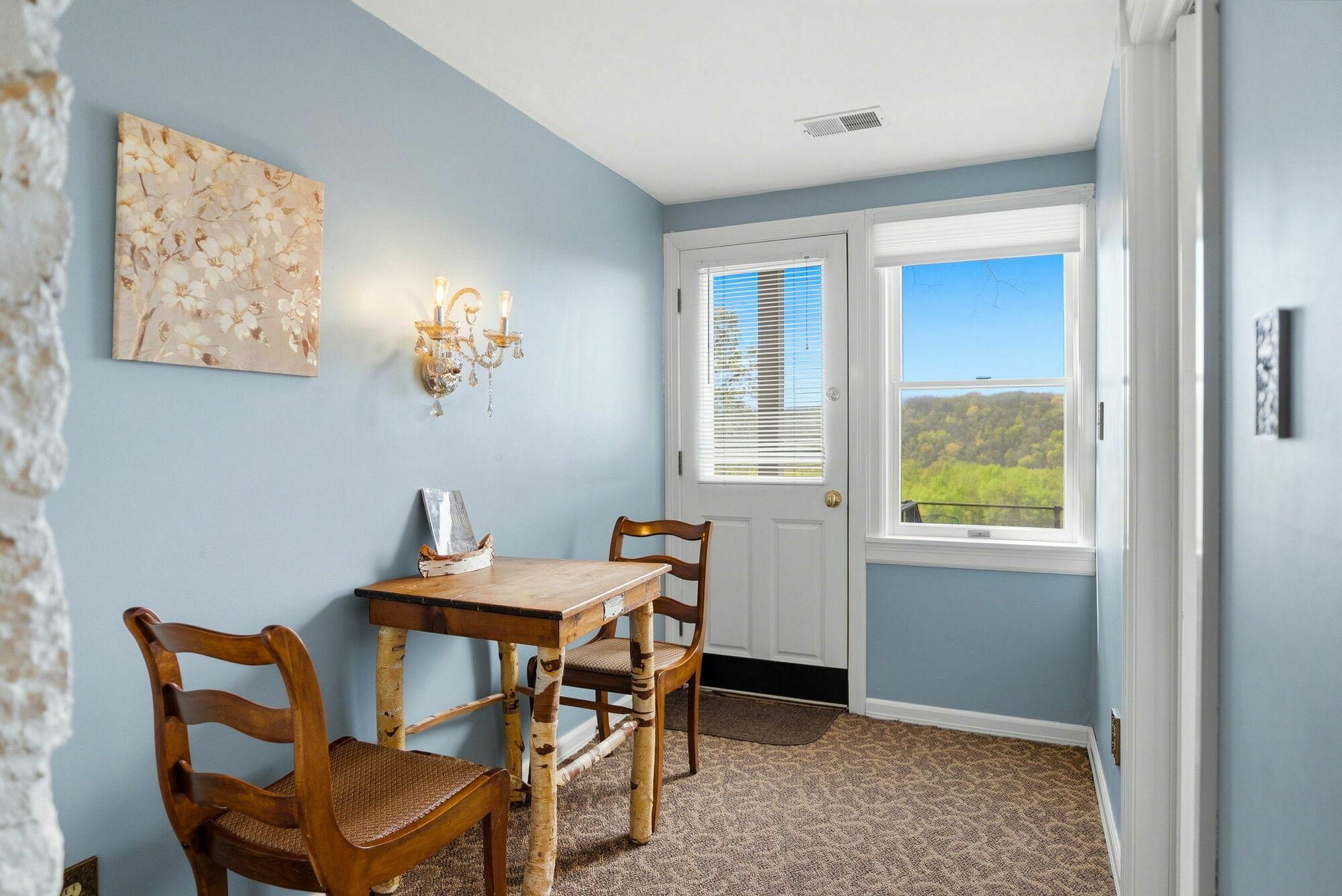 137-web-or-mls-305_River_St__Osceola__WI_54020-27.jpg