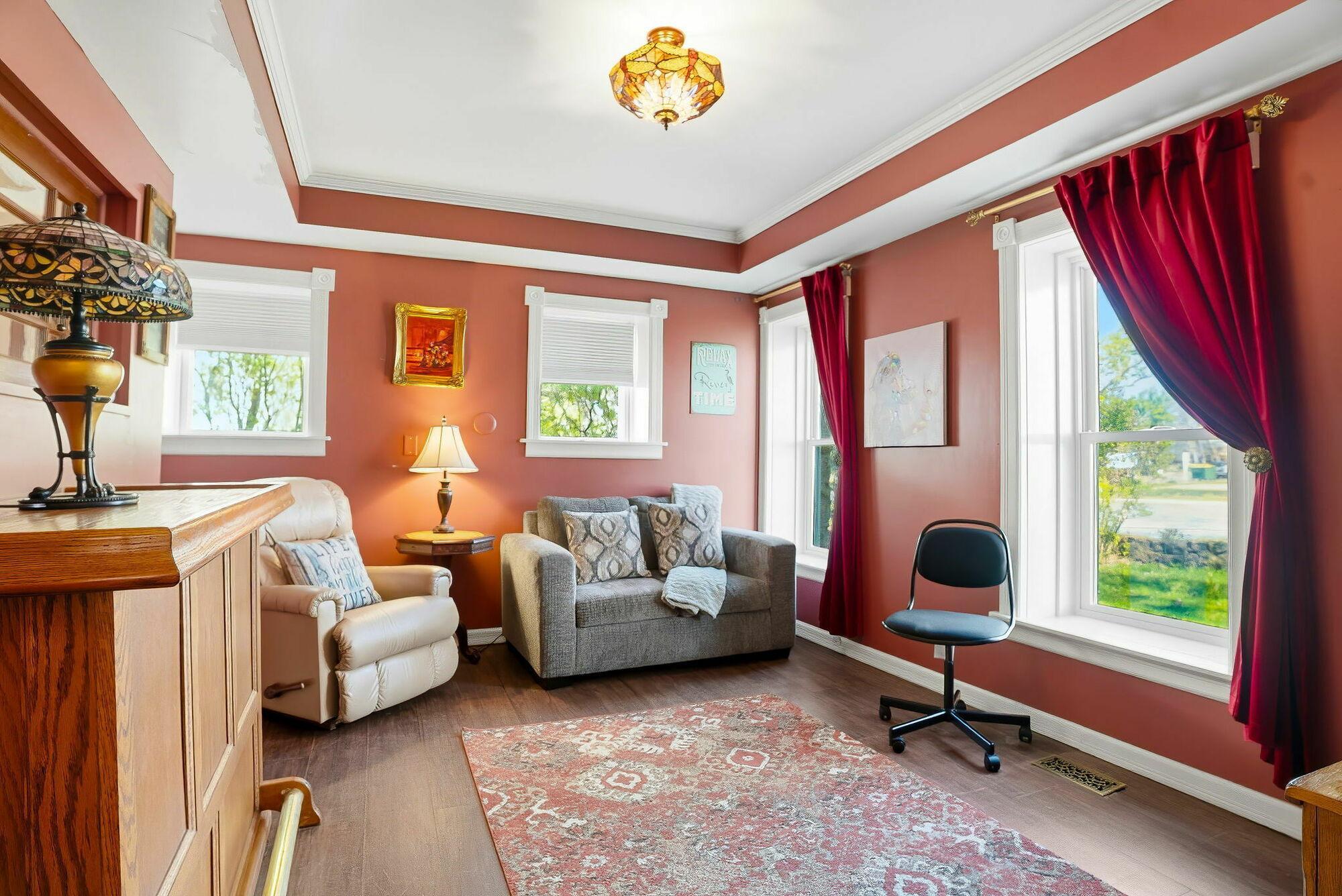 53-web-or-mls-305_River_St__Osceola__WI_54020-18.jpg
