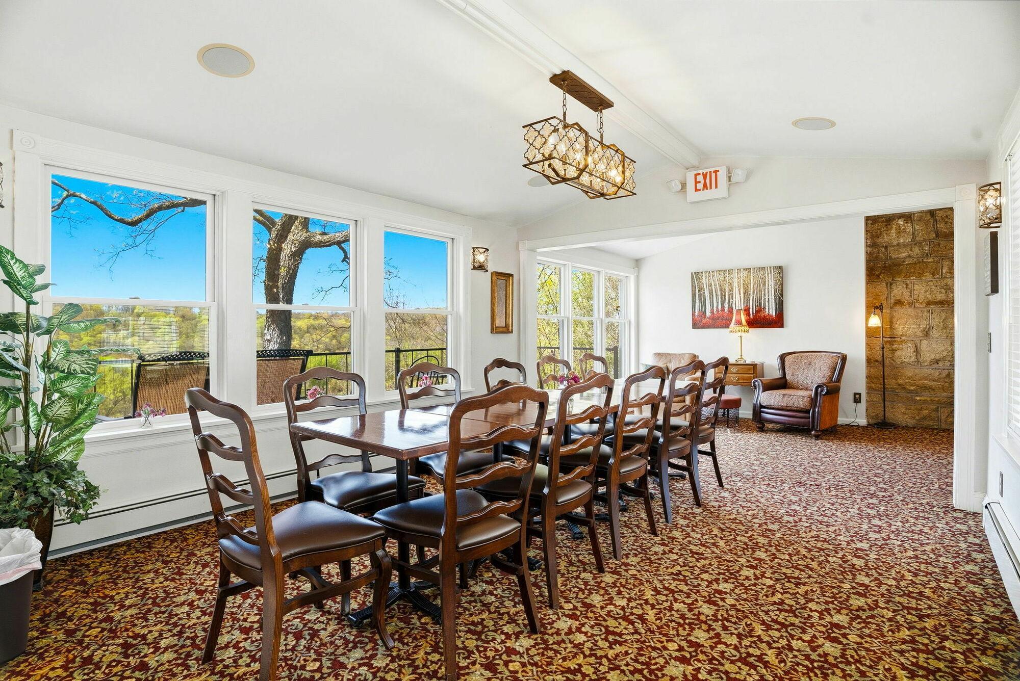 25-web-or-mls-305_River_St__Osceola__WI_54020-80.jpg