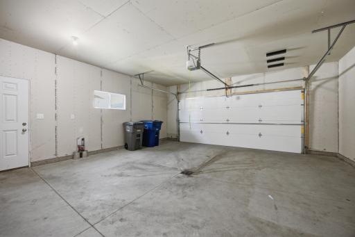 3851 19th Street S, Moorhead, MN 56560