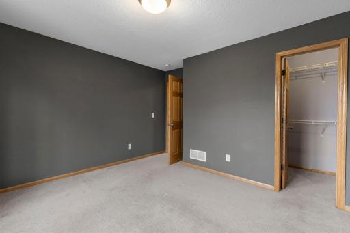1080 82nd Street E, Inver Grove Heights, MN 55077