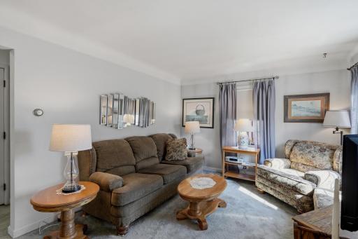 1115 Marshall Ave Print-17.jpg