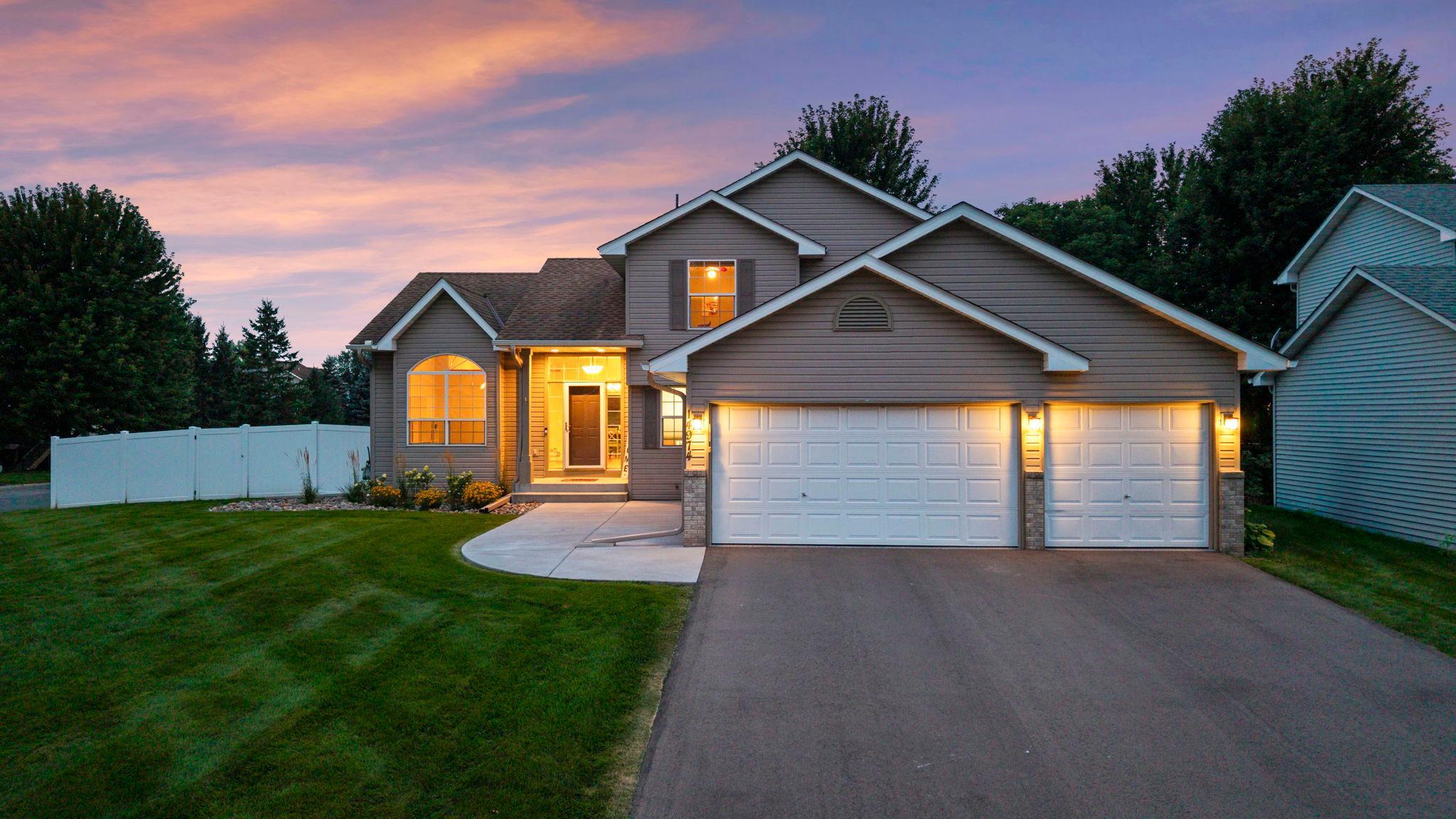 Welcome home to 14974 Hillside Trail! This spacious 5-bedroom, 4-bath home sits on a desirable corner lot in sought-after Dufferin Park neighborhood