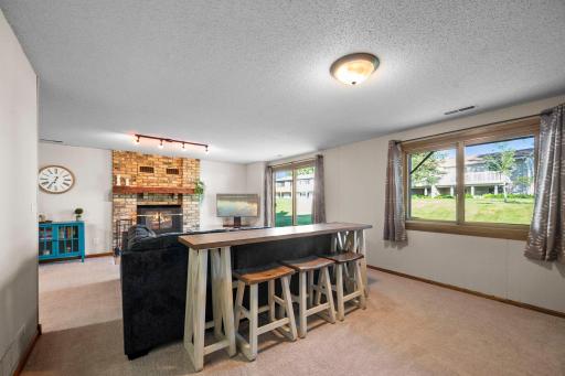 41-web-or-mls-3837 Gershwin Ave N-195.jpg