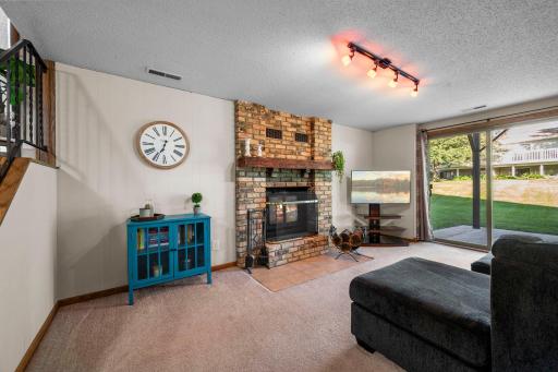 37-web-or-mls-3837 Gershwin Ave N-179.jpg