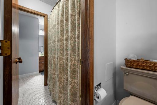 30-web-or-mls-3837 Gershwin Ave N-134.jpg