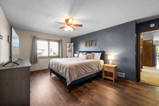 26-web-or-mls-3837 Gershwin Ave N-114.jpg