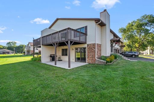 55-web-or-mls-3837 Gershwin Ave N-256.jpg