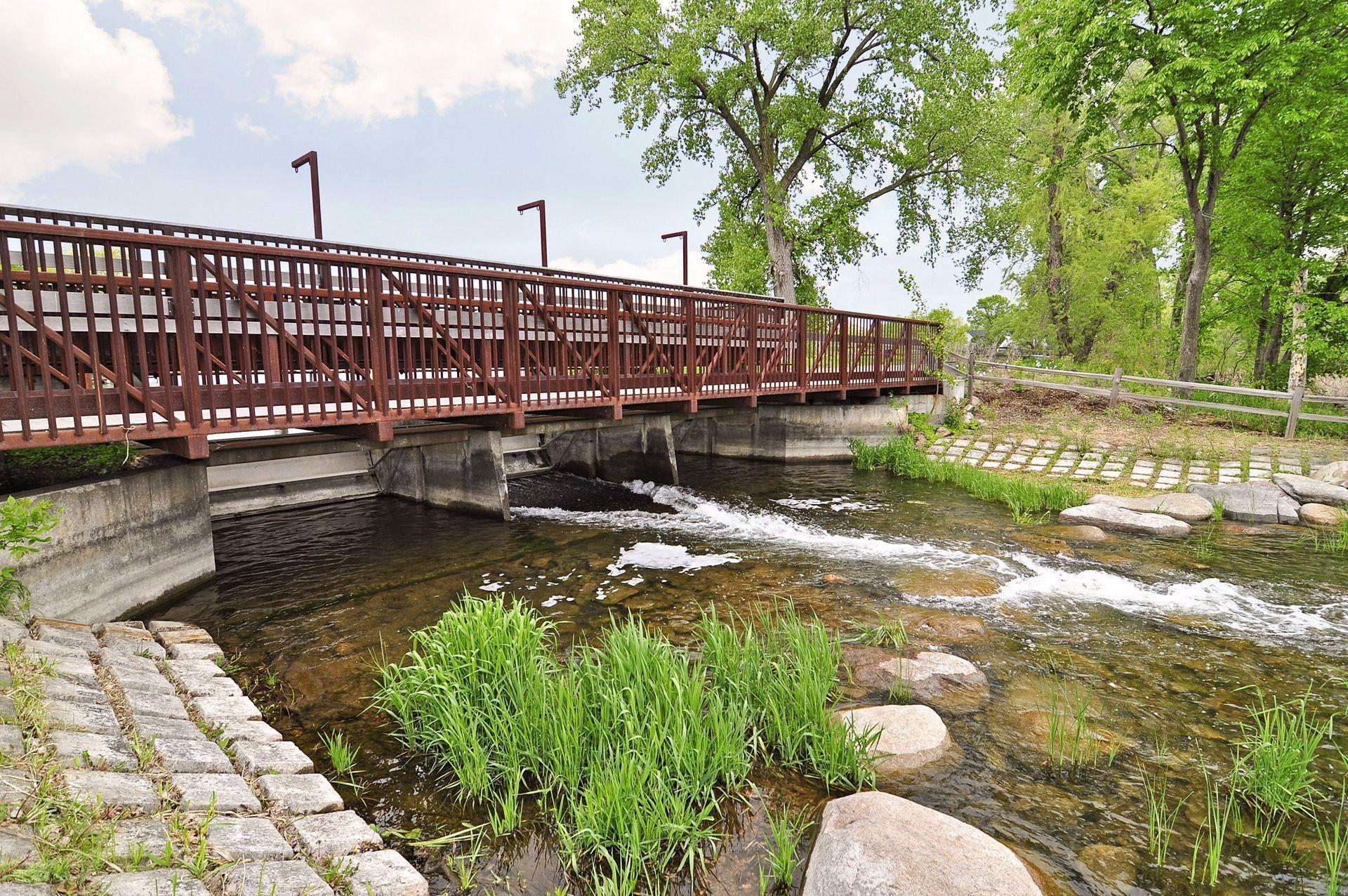 Grays Bay Dam Park 2