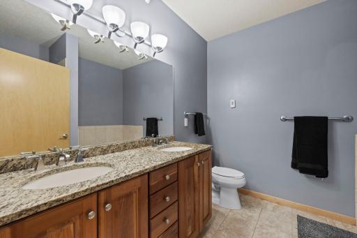 7601 Aldrich Avenue S, 317, Minneapolis, MN 55423