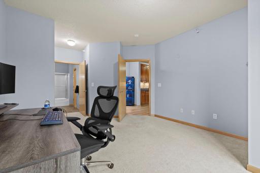 7601 Aldrich Avenue S, 317, Minneapolis, MN 55423