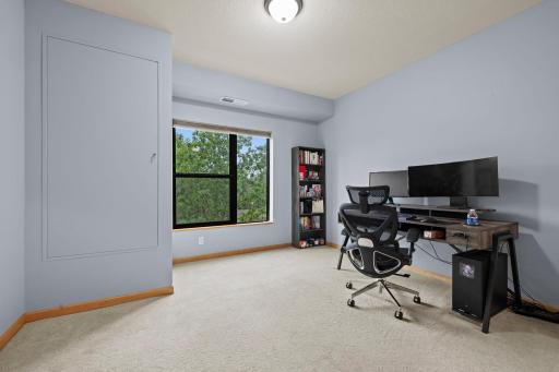 7601 Aldrich Avenue S, 317, Minneapolis, MN 55423