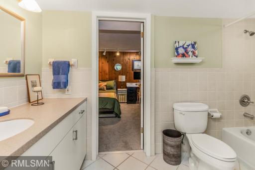 1 Hingham Circle, Mendota Heights, MN 55118