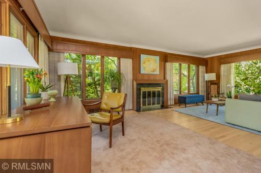 1 Hingham Circle, Mendota Heights, MN 55118
