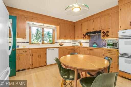 1 Hingham Circle, Mendota Heights, MN 55118