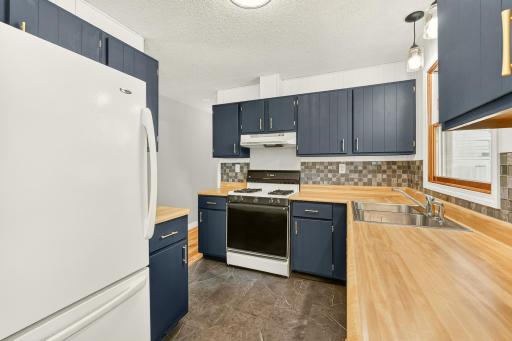 709 37th Street SW, Rochester, MN 55902