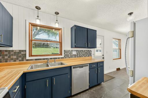 709 37th Street SW, Rochester, MN 55902