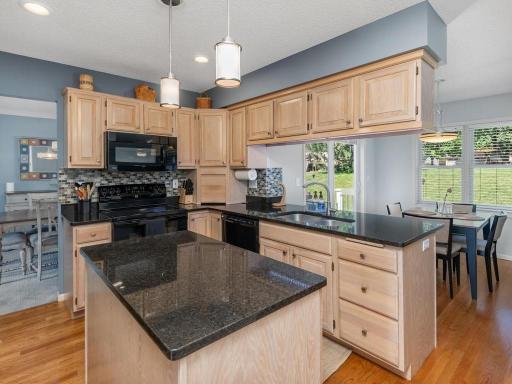 733 Ashley Drive, Chaska, MN 55318