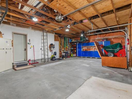 733 Ashley Drive, Chaska, MN 55318