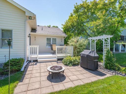 733 Ashley Drive, Chaska, MN 55318