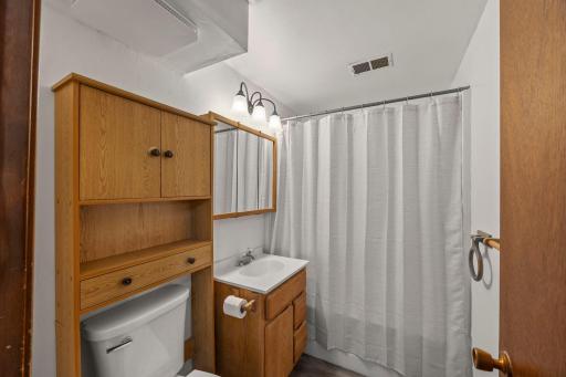 82-web-or-mls-168 Linden Cir-49 - Copy.jpg