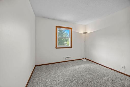 53-web-or-mls-168 Linden Cir-119 - Copy.jpg