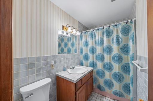 52-web-or-mls-168 Linden Cir-123 (1) - Copy.jpg