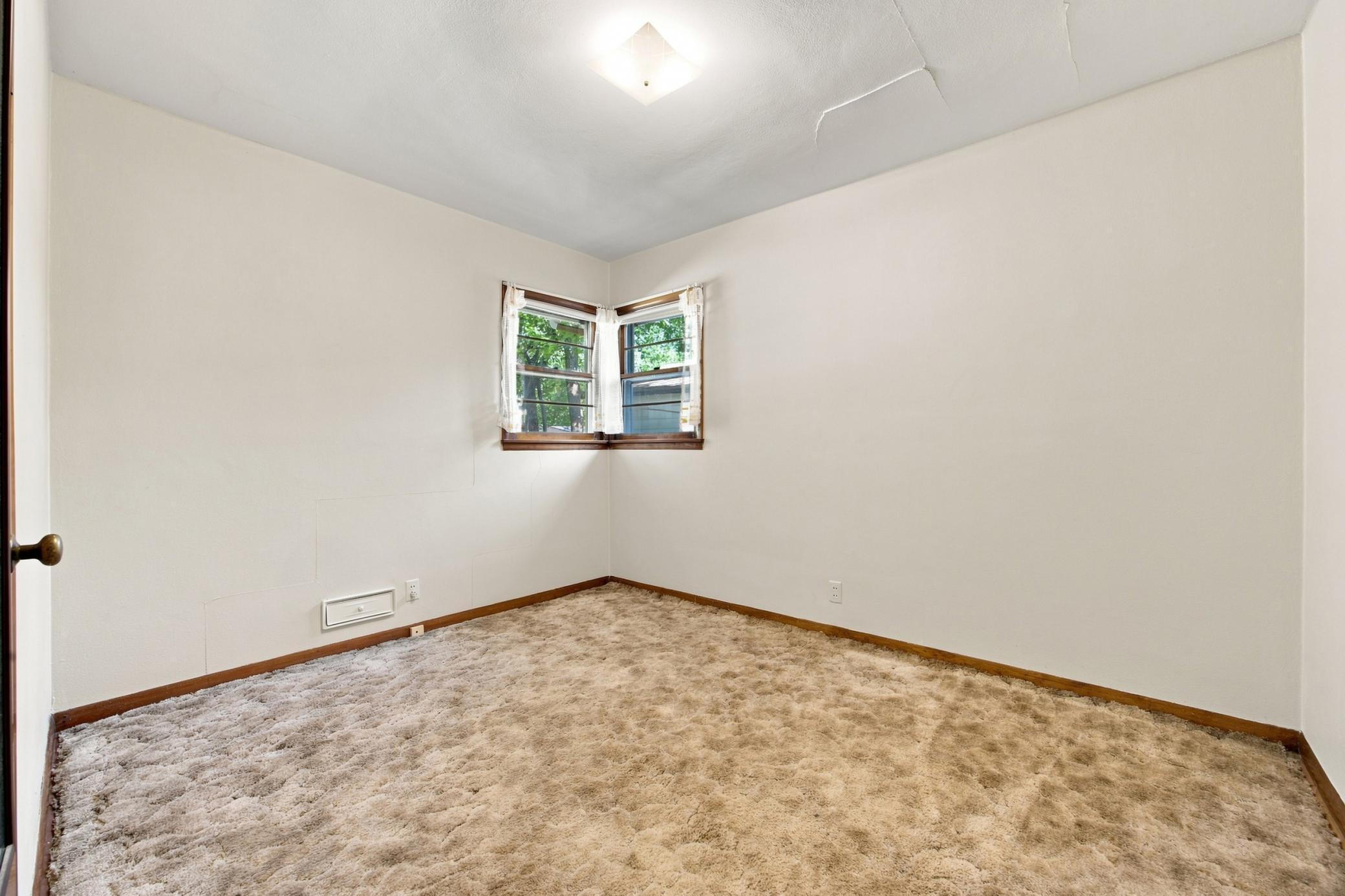 Bedroom #1