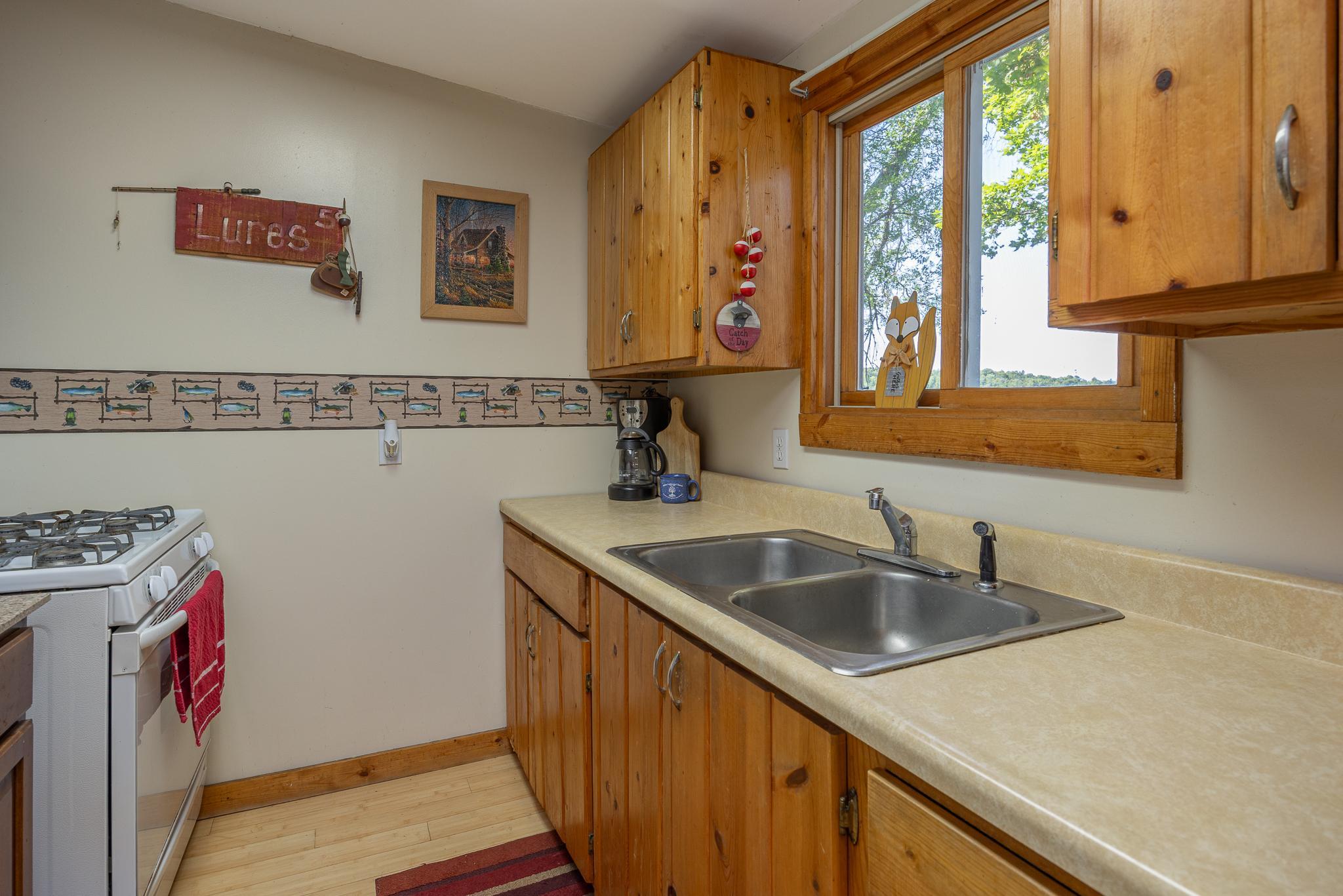Cabin 2 kitchen