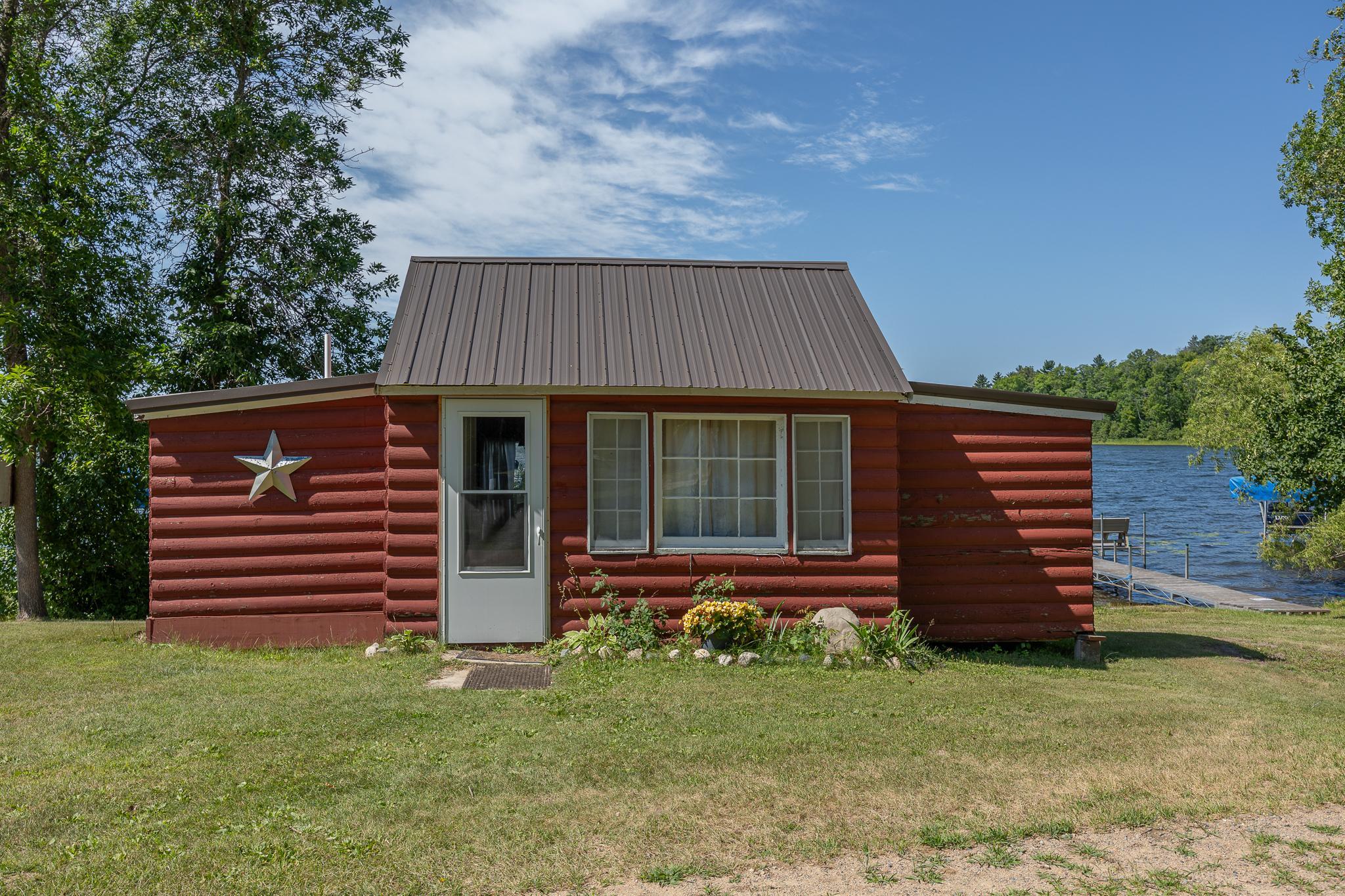 Cabin 4 exterior