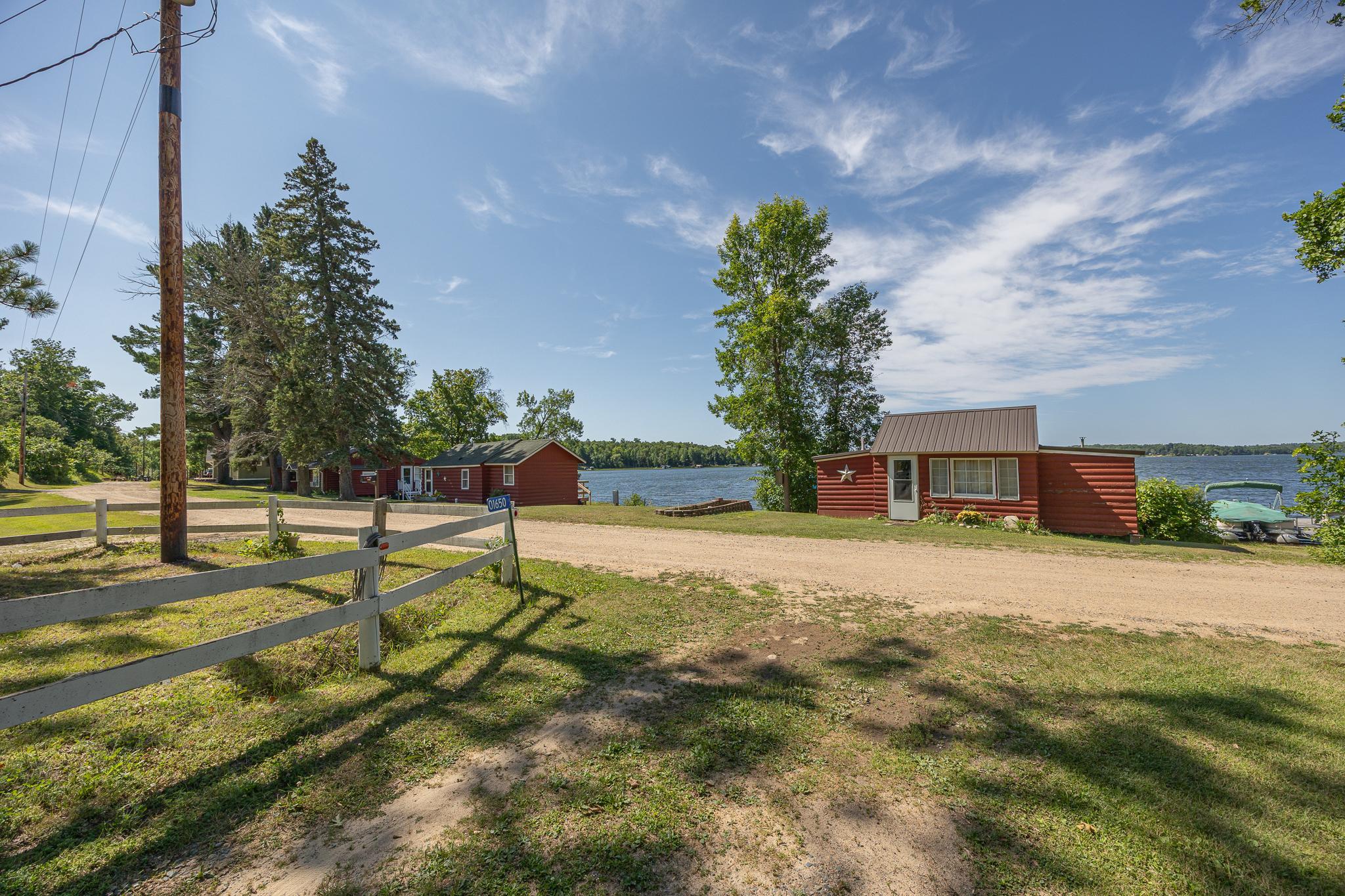Enjoy 4 additional seasonal lakeside cabins for family and friends