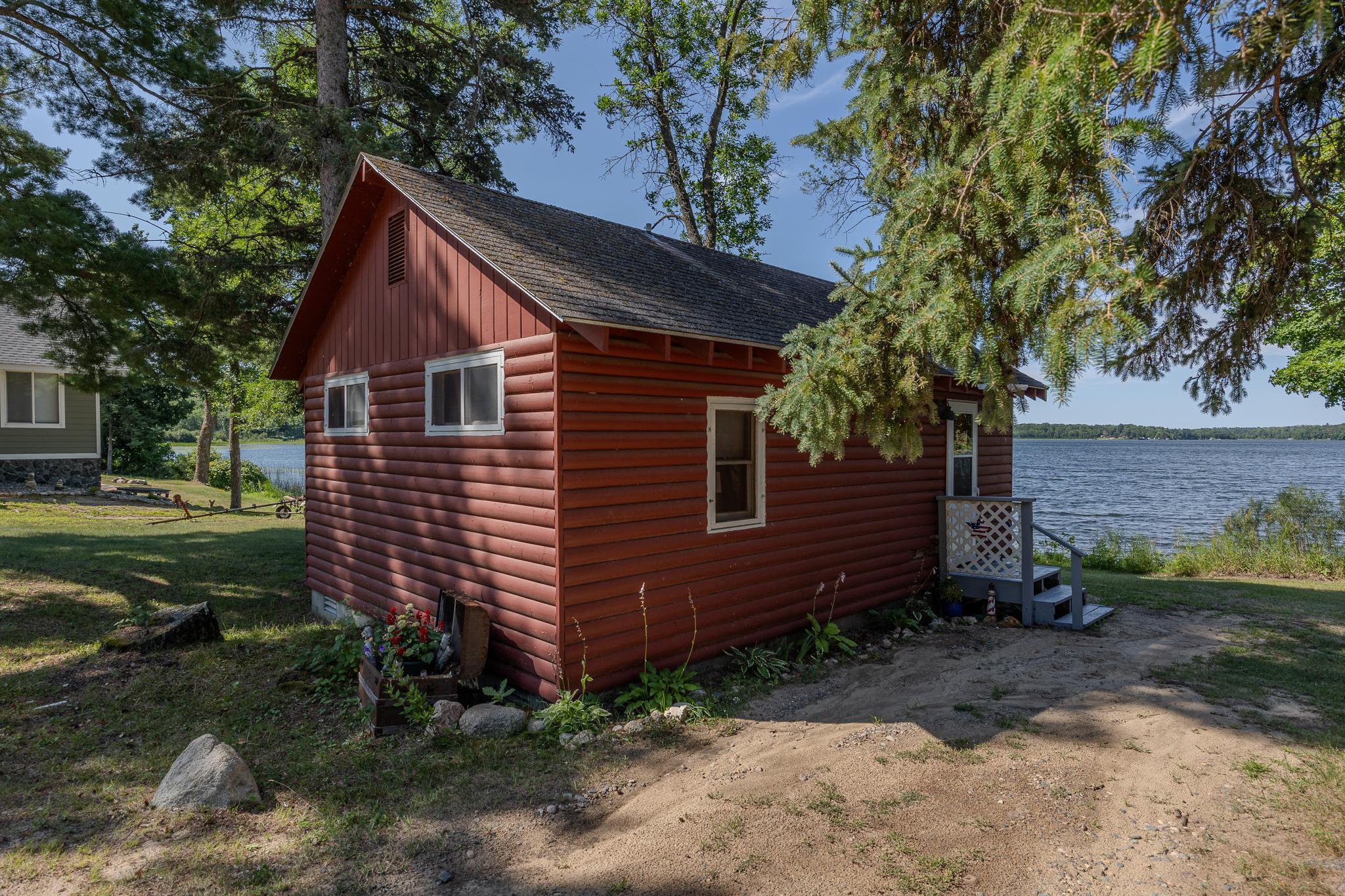Cabin 1 exterior