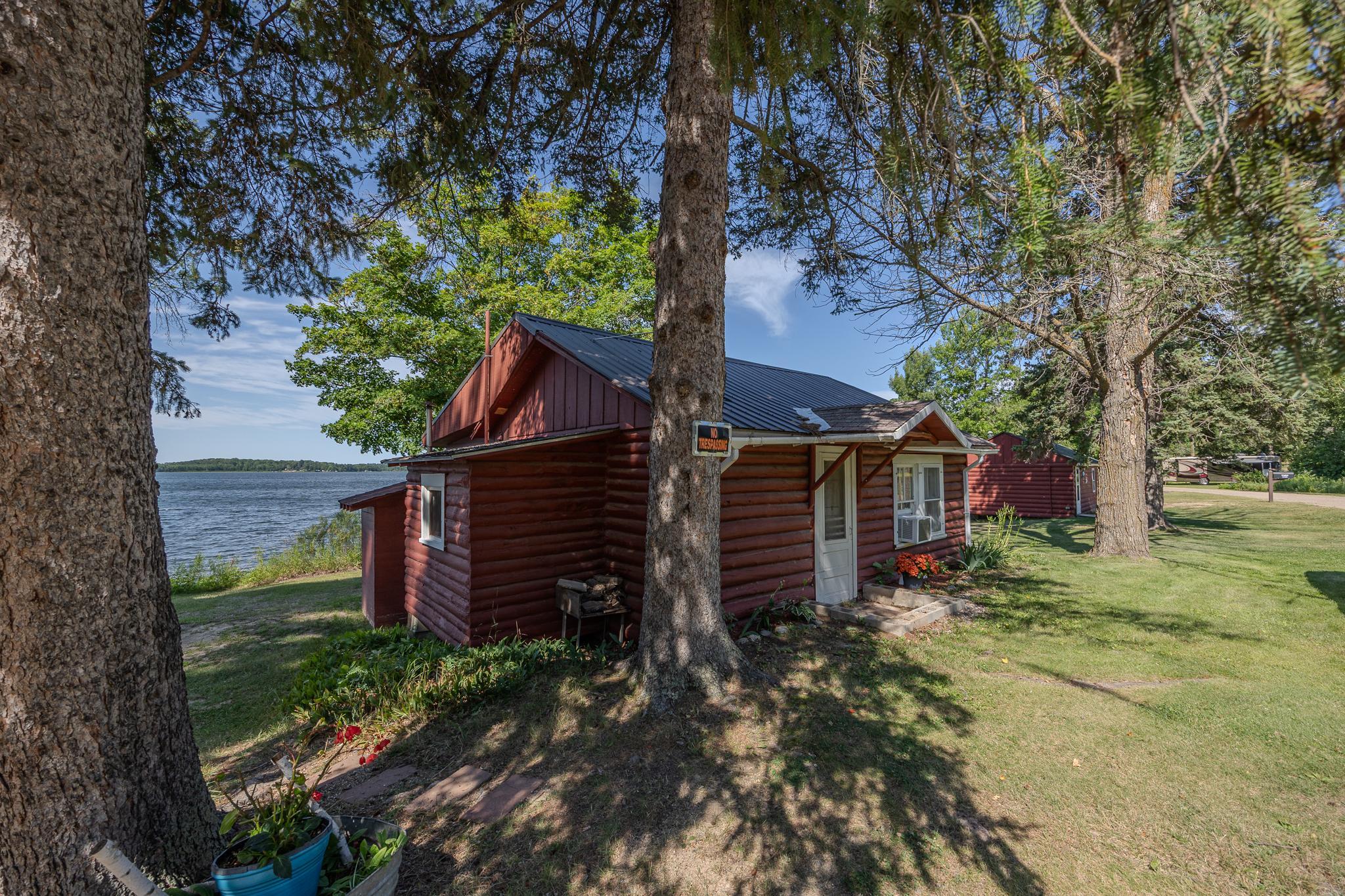 Cabin 2 exterior