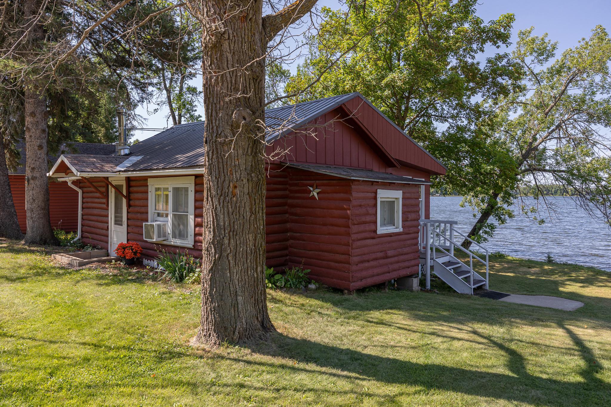 Cabin 2 exterior
