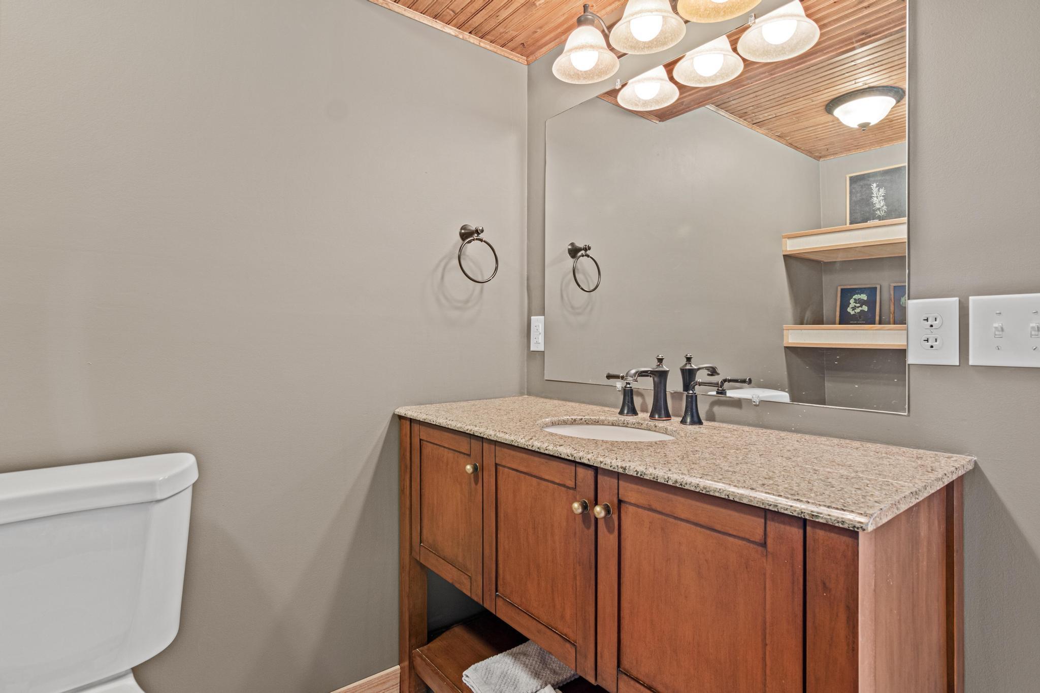 Lower level 3/4 bath
