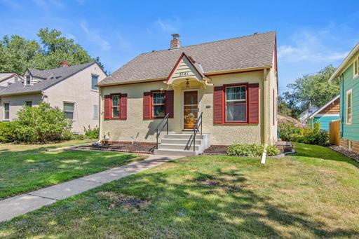 Make this move-in-ready property your next home!