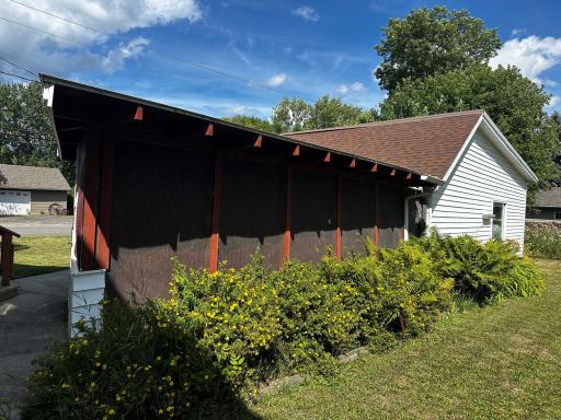Screened/Enclosed Porch Detail