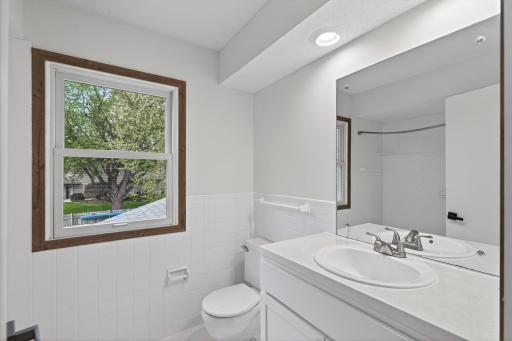 9225 Northwood Parkway, Minneapolis, MN 55427