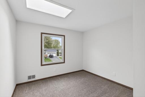 9225 Northwood Parkway, Minneapolis, MN 55427