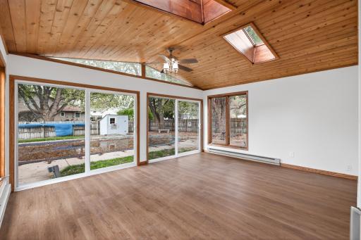 9225 Northwood Parkway, Minneapolis, MN 55427